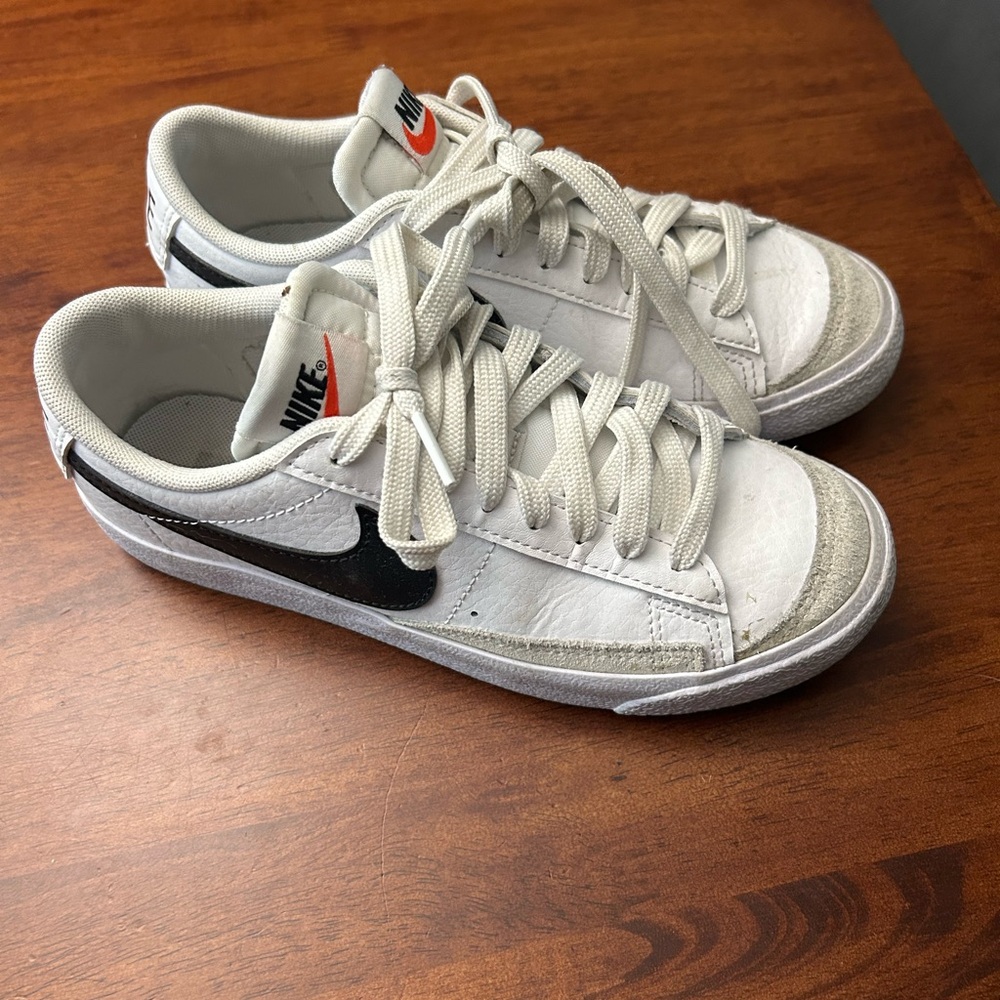 Nike Blazer Low 77 - 4Y